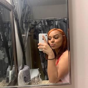 Meet your Posher, Chanel